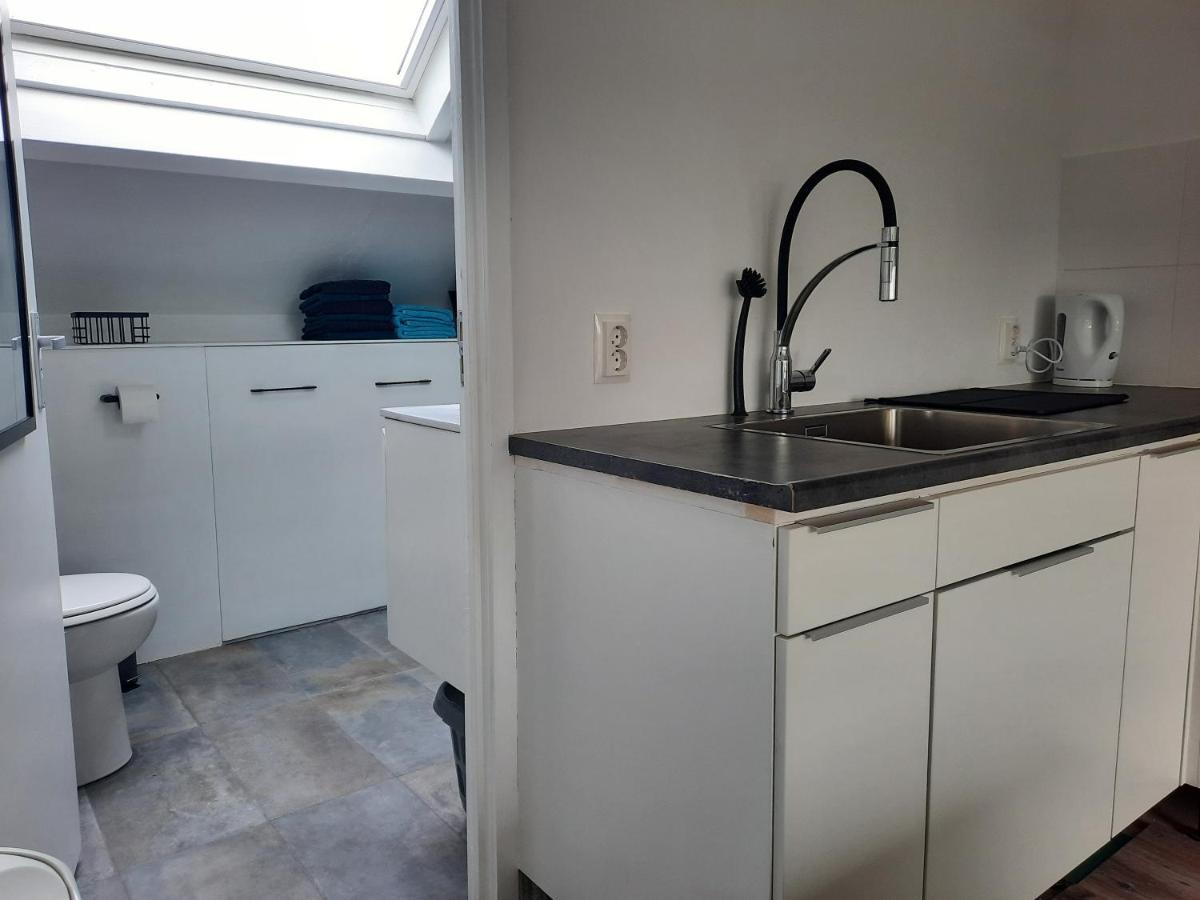 Studio 76 Groningen Met Gratis Leenfietsen Hotel Bagian luar foto